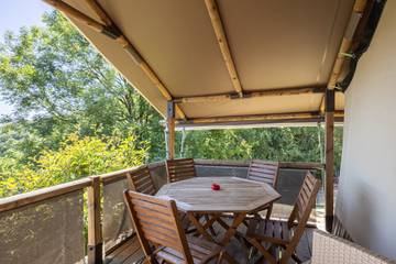 Camping pour 5 Personnes dans Bessuéjouls, Aveyron, Photo 2
