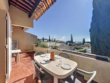 Gîte pour 4 personnes, avec terrasse dans Pramousquier