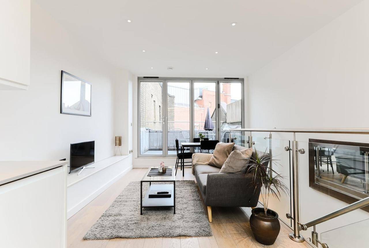 Trafalgar Square by Excel Apartments in Covent Garden, Londres