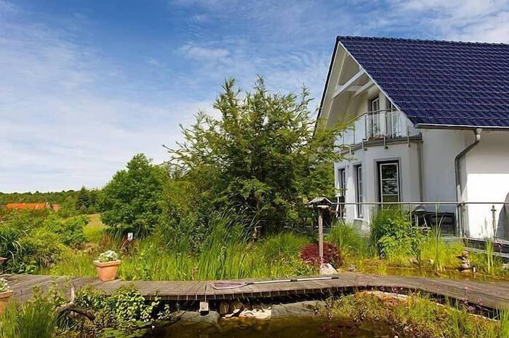 Ferienwohnung für 3 Personen, mit Terrasse und Garten in Sehlen