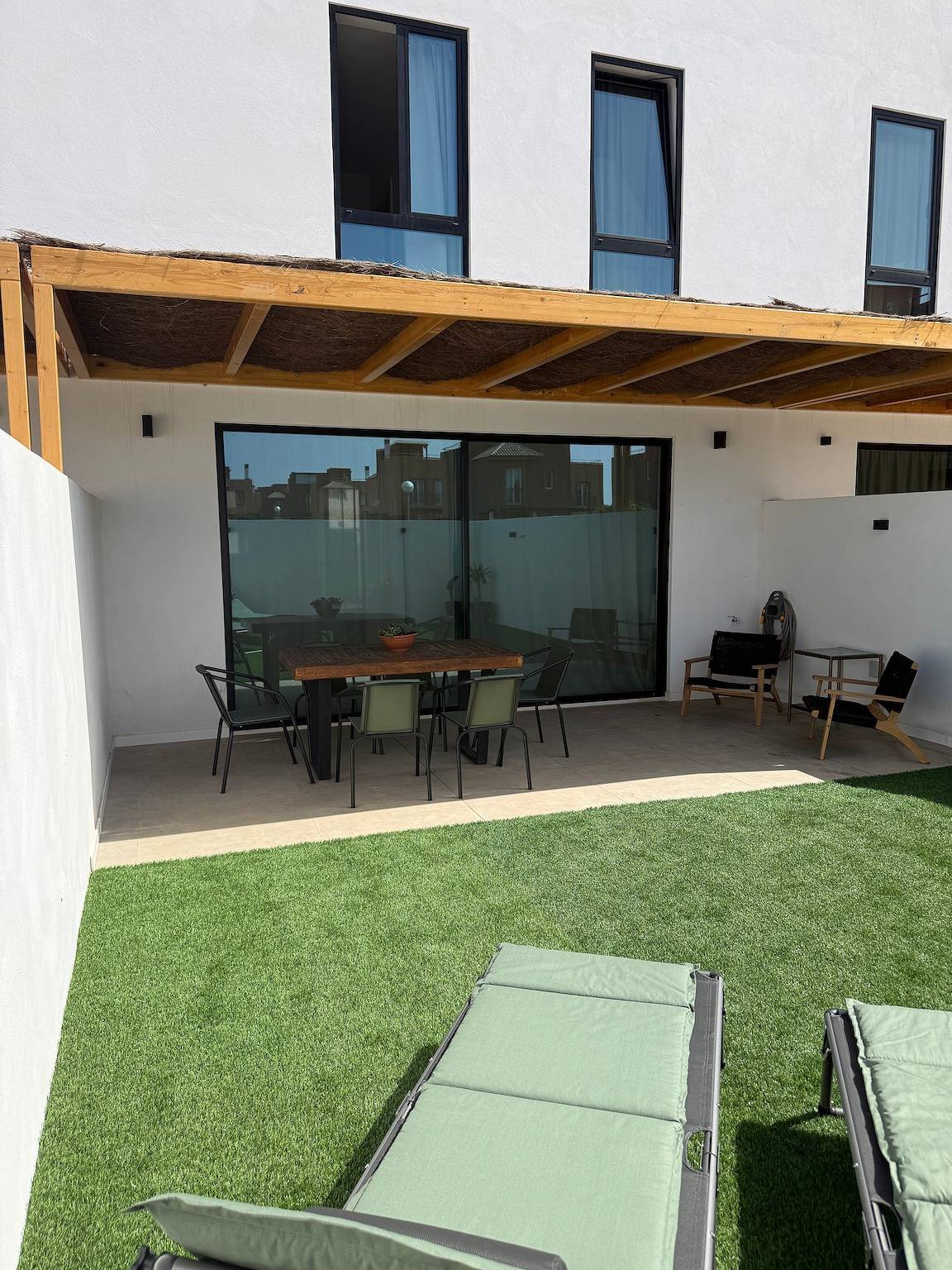 Holiday Home 'Salitre y Lava' with Shared Pool and Private Terrace in Geafond, La Oliva