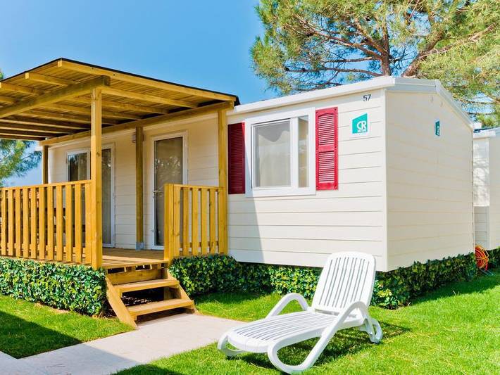 Chalet per 4 persone, con Piscina per bambini al Lago di Garda