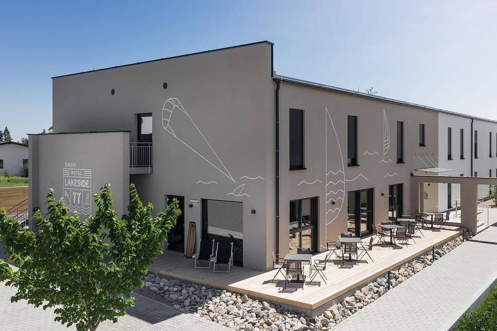 Doppelzimmer, Dusche, Wc - Lakeside77 Hotel in Marktgemeinde Podersdorf am See, Neusiedlersee-Hügelland