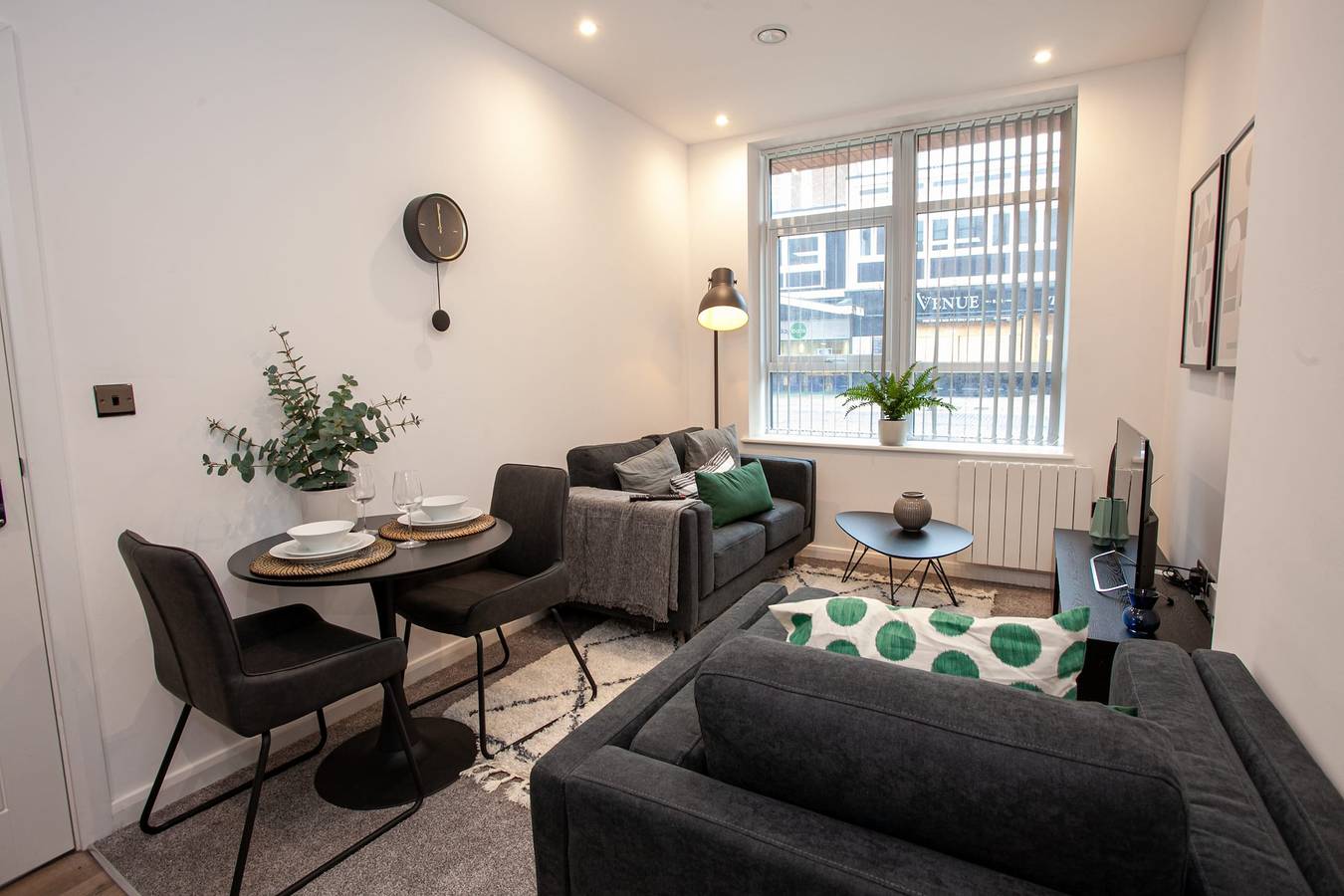 Ganze Wohnung, Modern & Cosy 2 Bedroom Bolton Apartment in Bolton, Greater Manchester