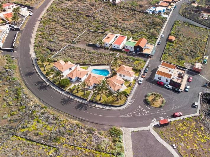 Casa rural para 4 personas, con Terraza y Jardín además de Piscina y Vistas en Frontera 