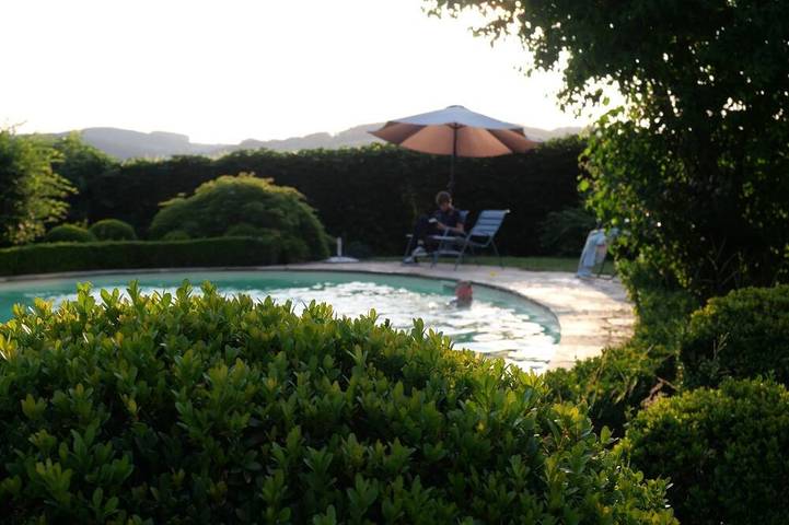 Gîte pour 6 personnes, avec Terrasse ainsi que Jardin et Piscine à Brandon