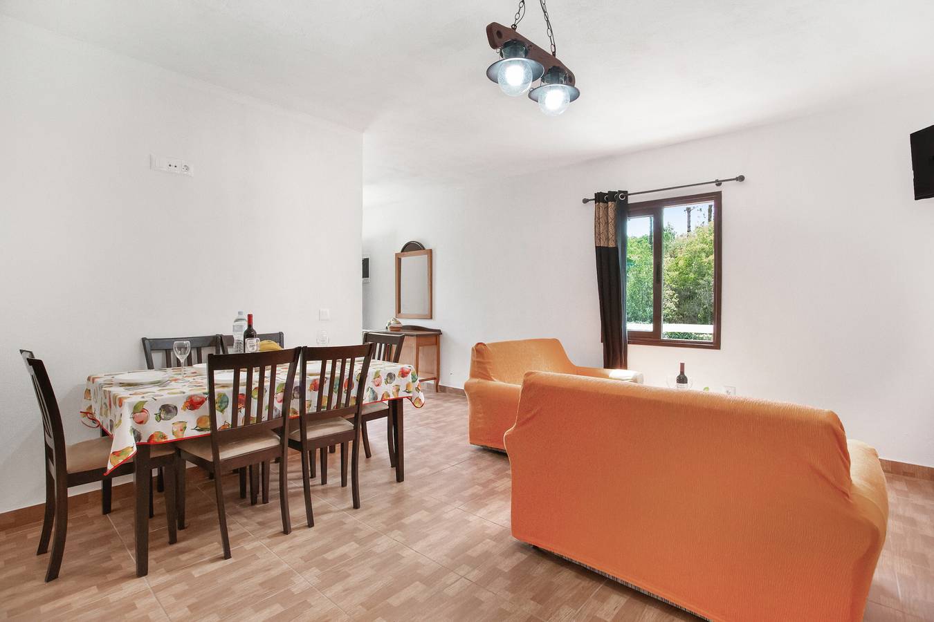 Vacation Home 'Ca Aurora' with Mountain View, Shared Terrace and Wi-Fi in Redondo (Canary Islands), Icod de los Vinos