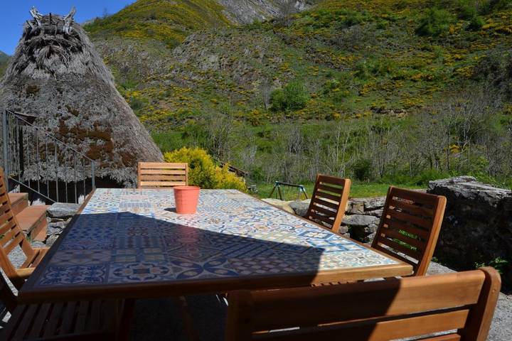 Casa rural para 6 personas, con Balcón y Terraza además de Jardín y Vistas en Parque Natural de Somiedo - 3