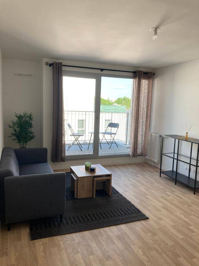 Appartement entier, Two-Bedroom Apartment in Sarcelles, Val-d'Oise