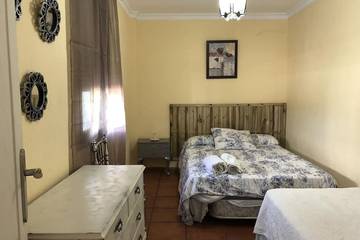 Casa Rural para 13 Personas en Constantina, Sierra Morena, Foto 1
