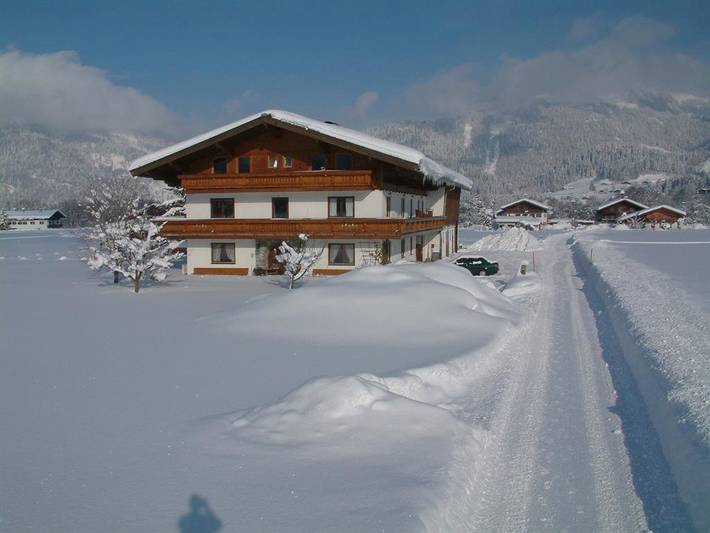 Ferienwohnung für 3 Personen, mit Ausblick und Garten, mit Haustier in Kössen - 2