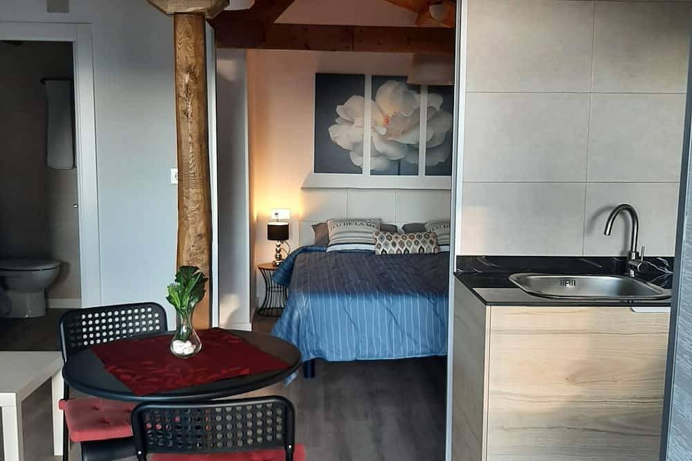 Studio-loft à Playa Sonabia, avec vue sur la mer et les yeux du diable in Playa de Oriñón (Castro-Urdiales), Castro-Urdiales