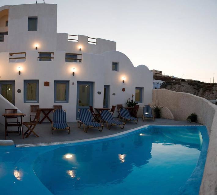 Maison d’hôte pour 2 personnes, avec vue ainsi que piscine et balcon à Thera - 3