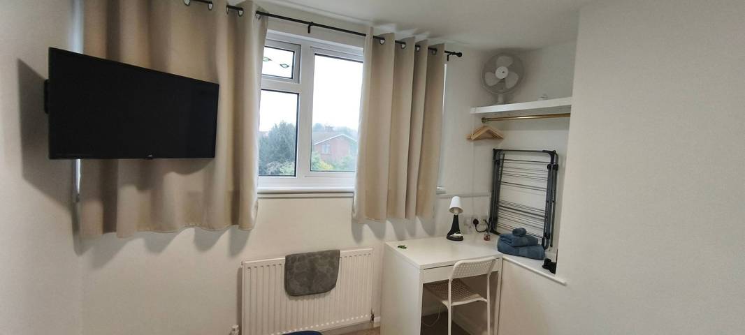 Petite chambre double dans une maison calme - Chelmsford in Broomfield (Essex), Chelmsford