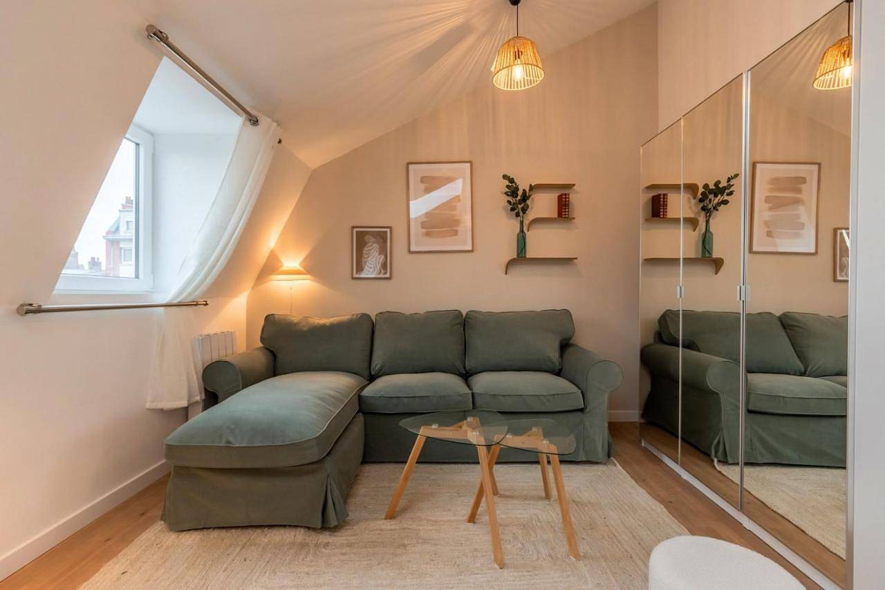 Appartement entier, Appartement deux chambres sur la place Sébastopol in Lille, Région de Lille