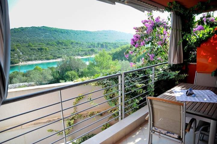 Ferienwohnung für 4 Personen, mit Terrasse in Kali