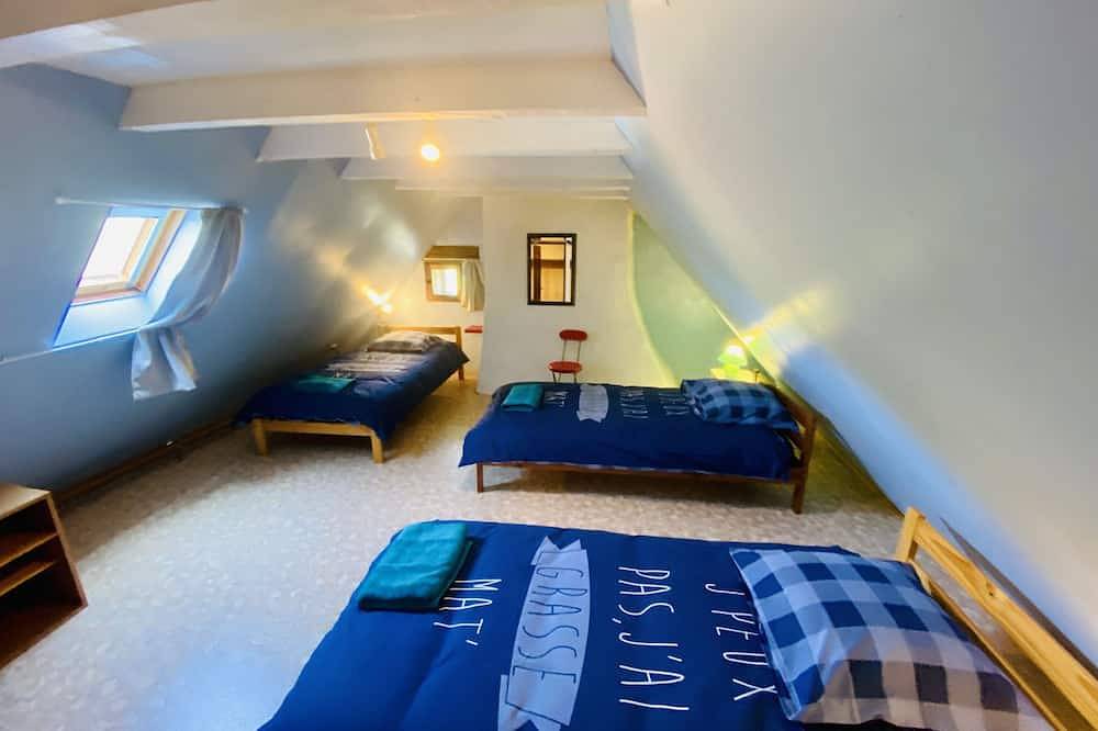 Domaine biargues 9 pers avec piscine sécurisée  entre sarlat et rocamadour in Concorès, Quercy