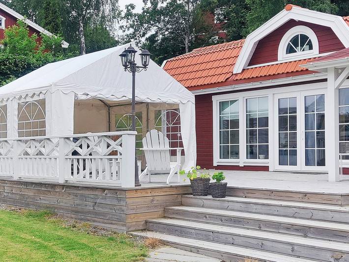 Ferienhaus für 4 Personen, mit Terrasse und Sauna in Södermanland