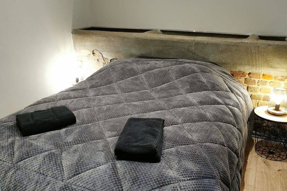Appartement entier, Gîte à la campagne dans un corps de ferme sécurisé in Chevincourt, Oise
