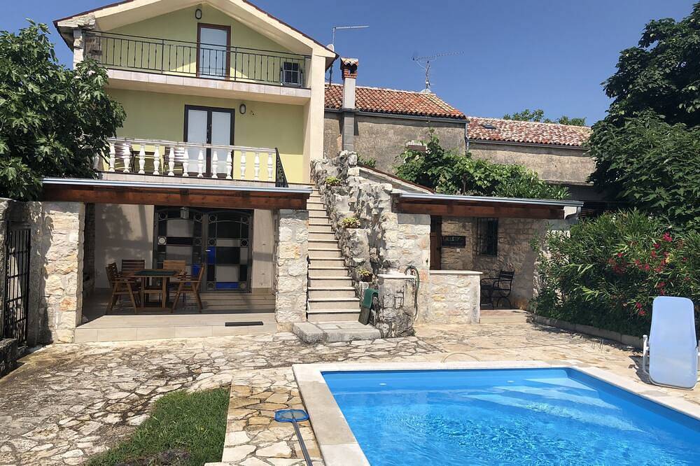 Casa vacanza a Marasi a partire da 223€ a notte