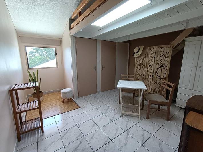 Gîte pour 2 personnes, avec terrasse et vue dans Bois de Nèfles - 4