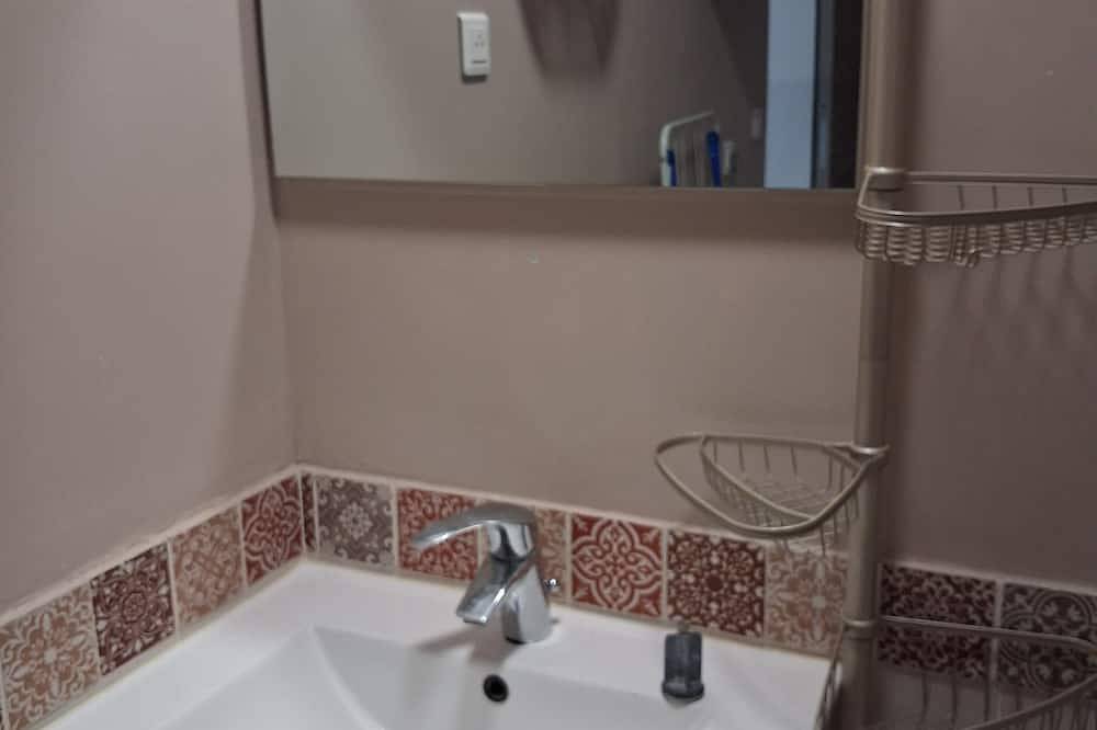 Appartement entier, Quiétude et détente au coeur de la Provence in Eyragues, Région d'Arles