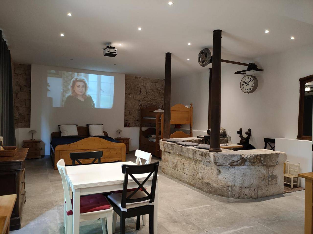 Gites du Longevent Appartement du Moulin Pérouges in Pérouges, Ain
