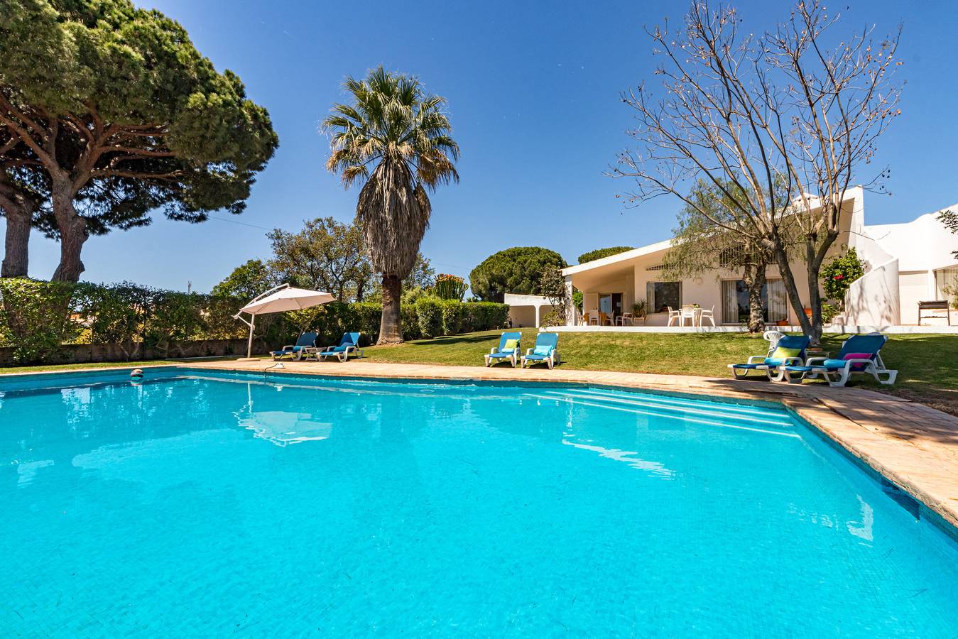 Villa for 10 Guests in Albufeira, Algarve