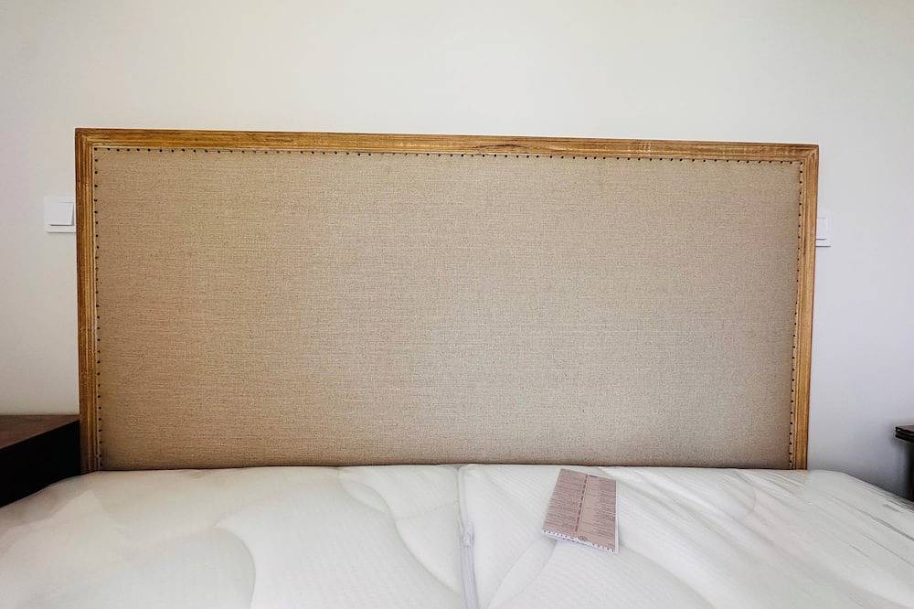 Ganze Wohnung, 2 Bedroom,  2 Bathroom Apartment near Lourmarin  - Apartment 1 in Vaugines, Regionaler Naturpark Luberon