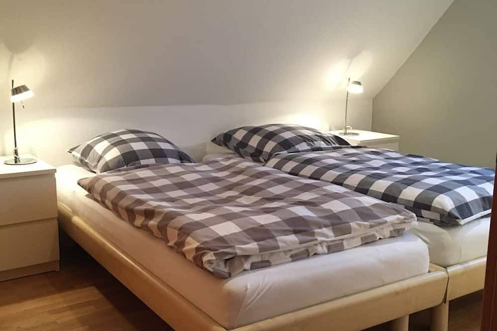 Tiempo fuera en una cabaña de granjero restaurada in Rysum, Krummhörn