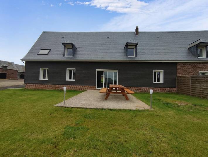 Gîte pour 10 personnes, avec jardin et terrasse, animaux acceptés dans Cropus