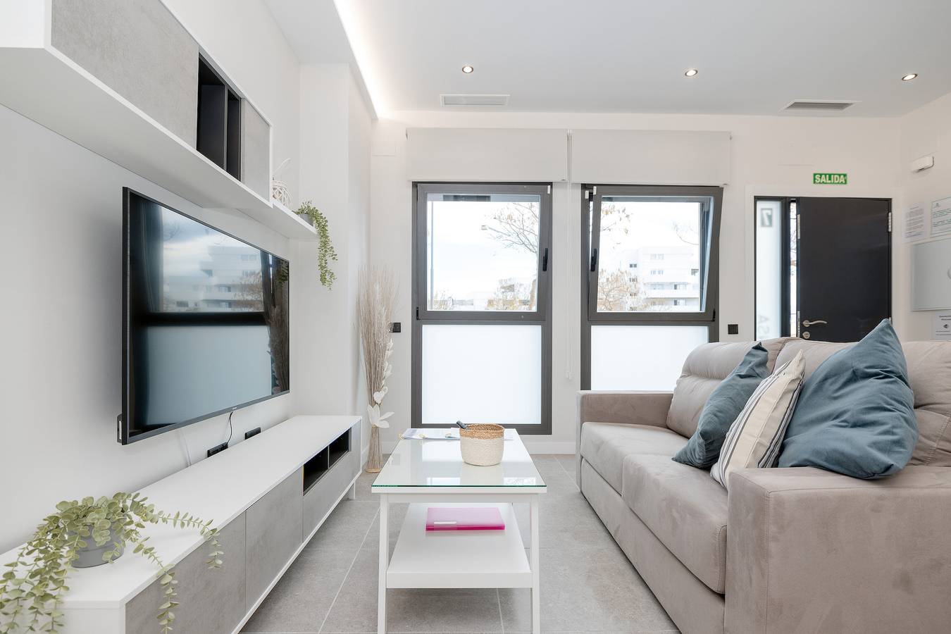 Ganze Wohnung, Apartment '1 Dorm Lince' mit Gemeinschaftspool, Wlan und Klimaanlage in Torre del Mar, Costa del Sol