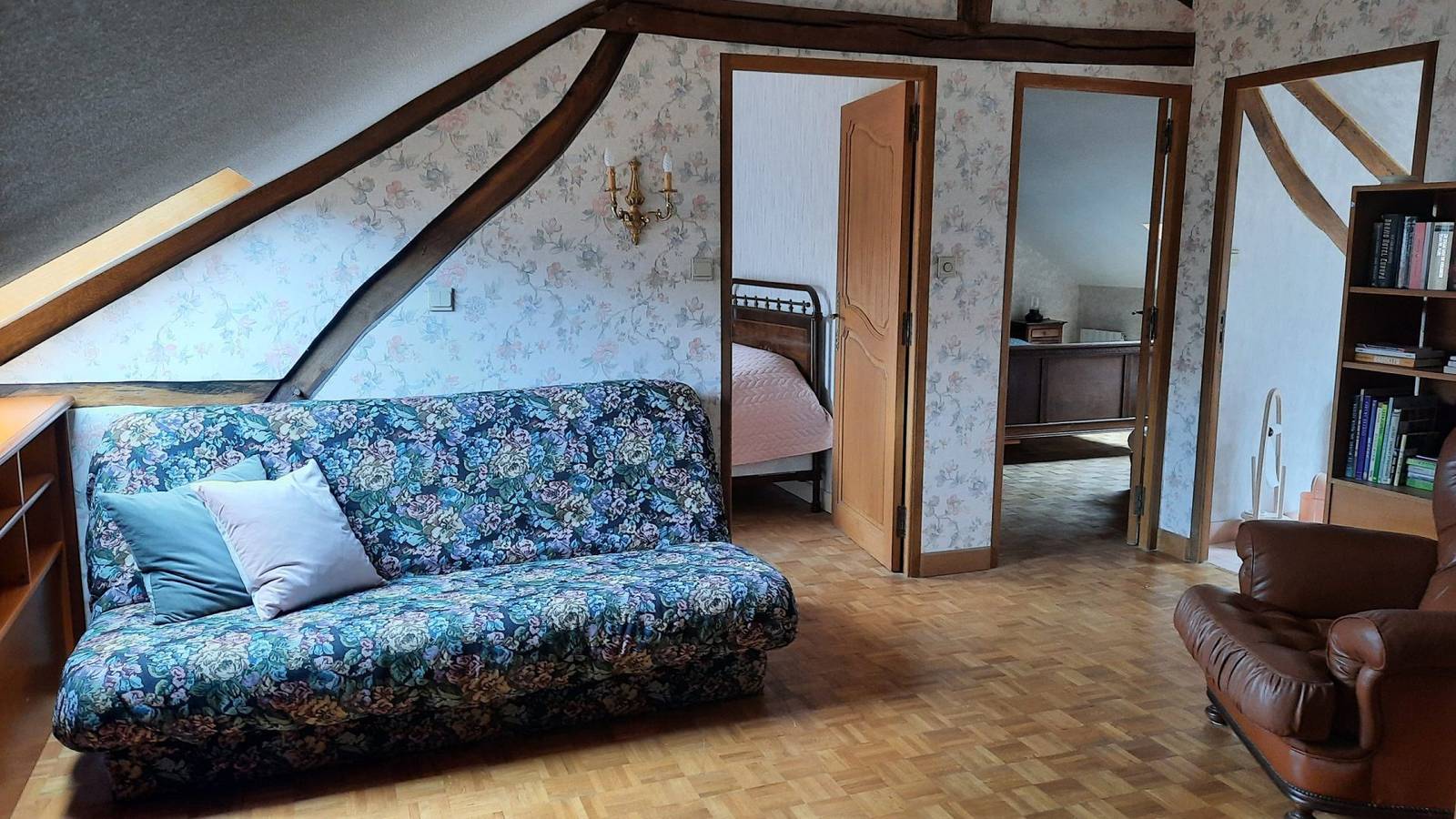 Chambres d’hôtes Les Melogottes - Chambres avec salle de bain privée in Villapourçon, Parc naturel régional du Morvan
