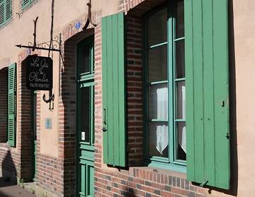 Gîte pour 23 personnes, avec jardin dans Charny-Orée-de-Puisaye