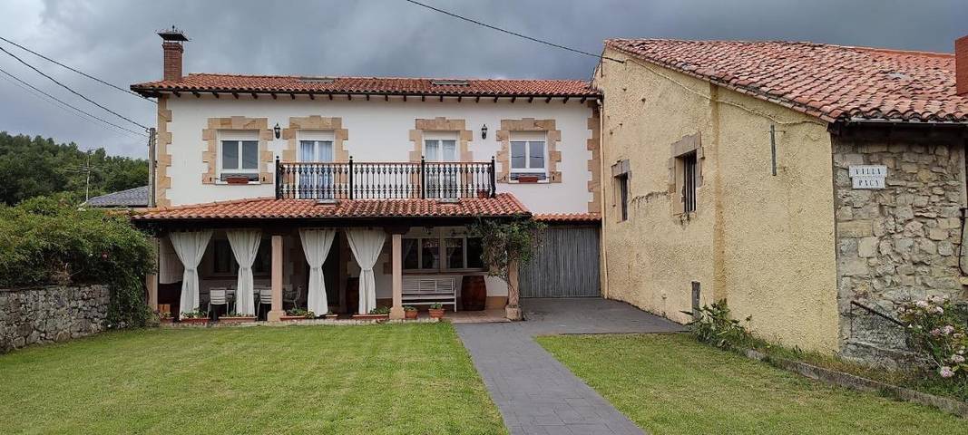 Casa rural para 11 personas, con Balcón y Terraza además de Jardín y Vistas en Soto-Iruz