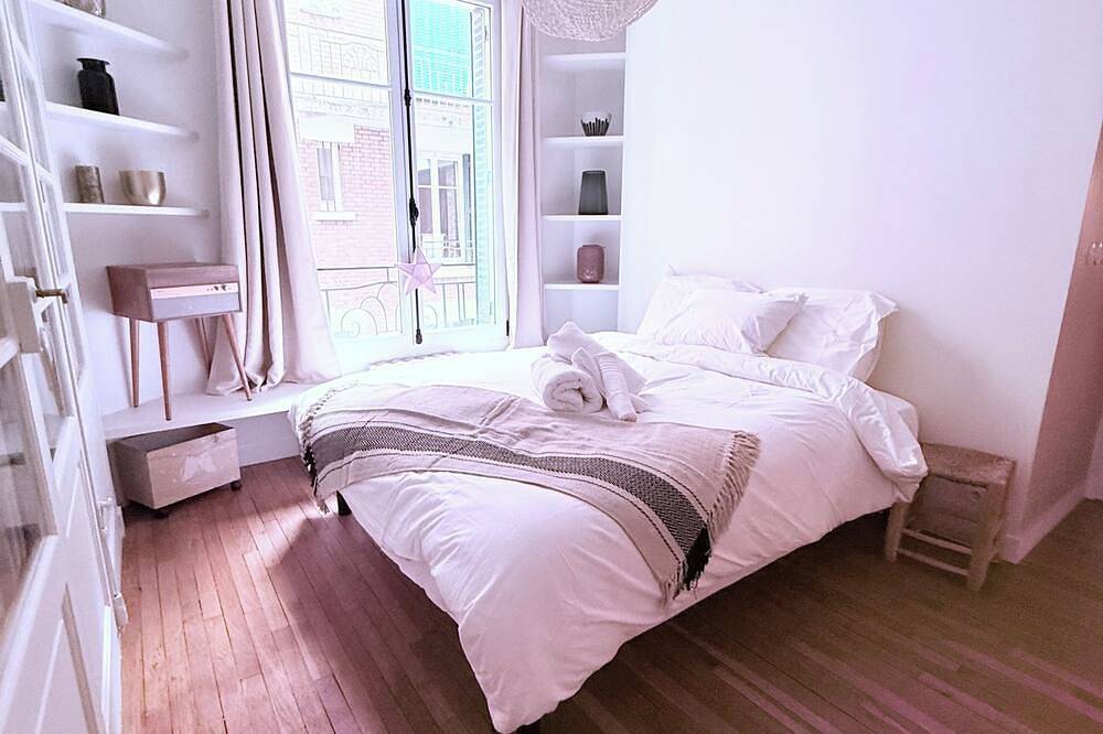 Entire apartment, Boho-chic cocoon in Neuilly-sur-Seine. in Neuilly-sur-Seine, Hauts-de-Seine