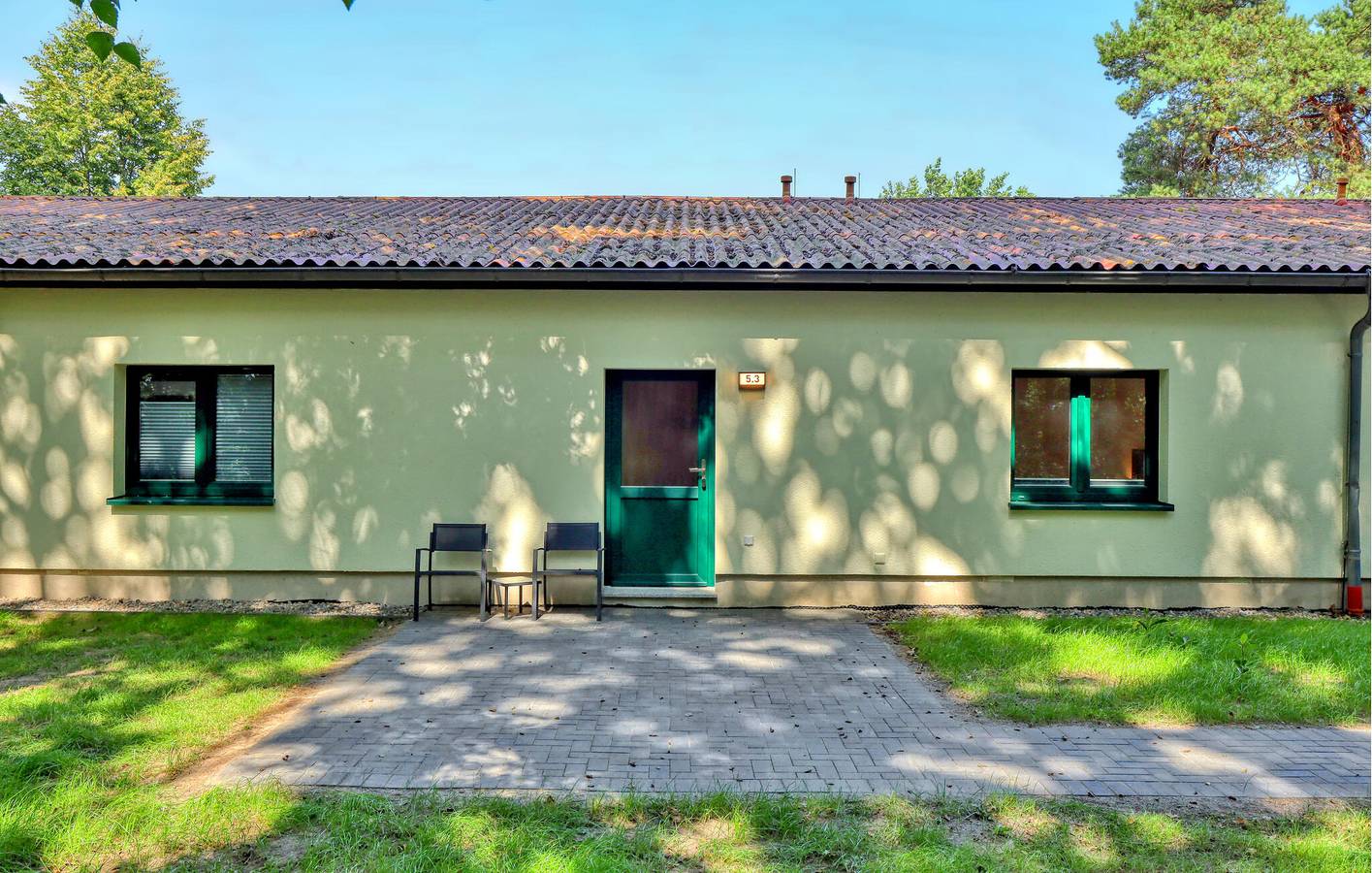 Ganze Ferienwohnung, Rückzugsort am Strand mit Digital-TV und WiFi, Parkplatz in Drewoldke, Juliusruh