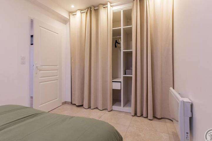 Appartement entier, Appartement cosy avec parking - 2 pers. in Donville-les-Bains, Côte de la Déroute
