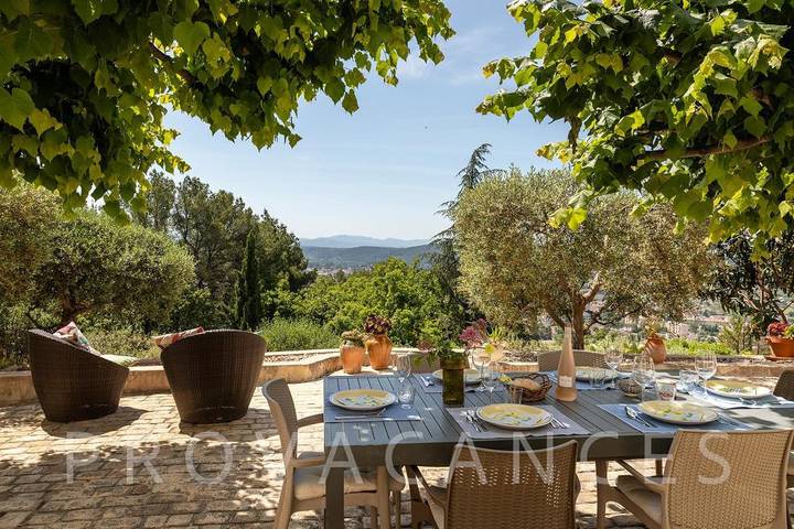 Provençal holiday home in Scenic Surroundings Near Draguignan in Draguignan, Region de Draguignan