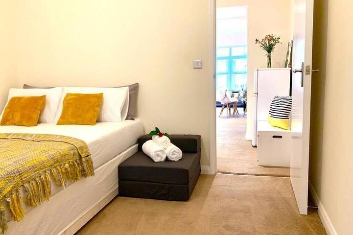 Entire apartment, Superior Family Apartment in Eastbourne, East Sussex