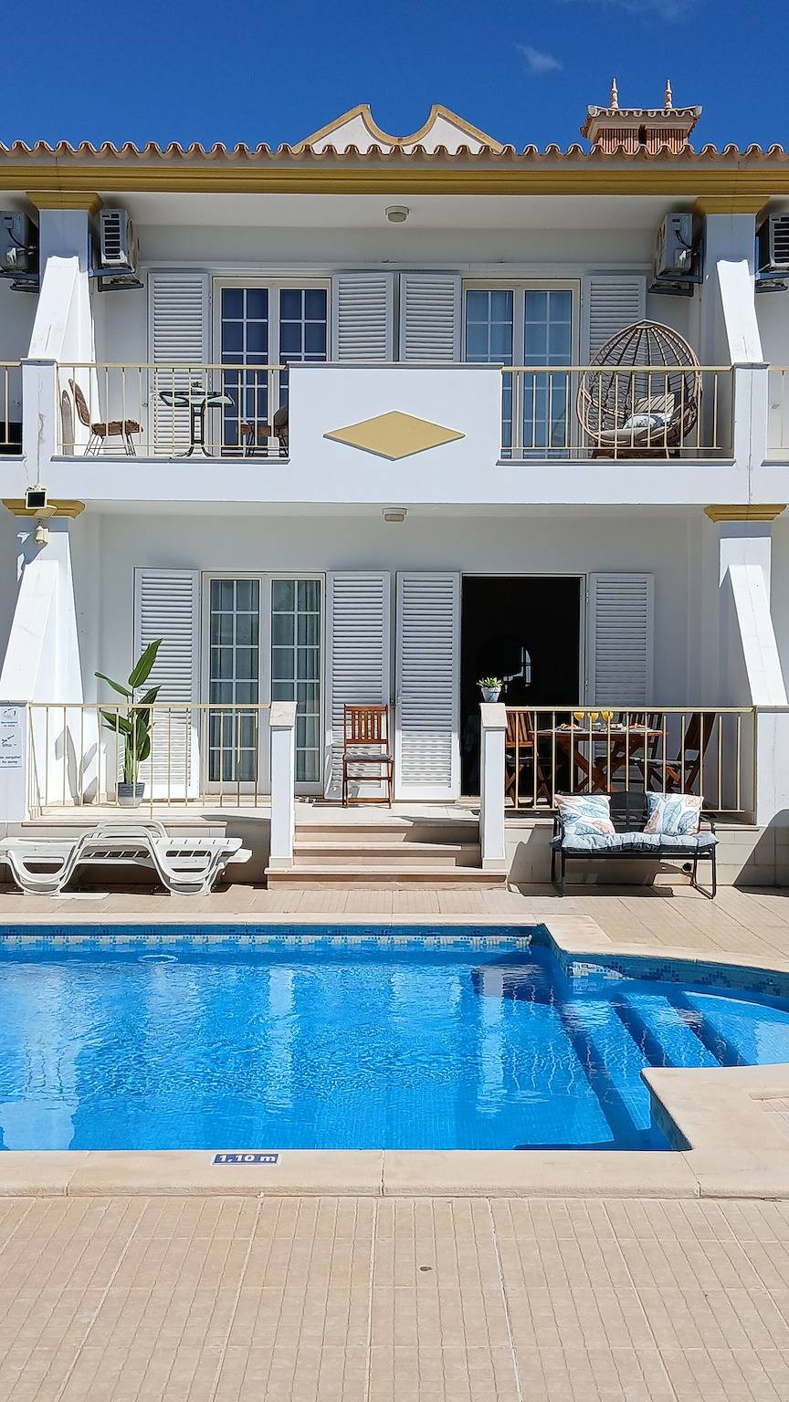 Villa 'Martina' met gedeeld zwembad, wifi en airconditioning in Albufeira, Faro District
