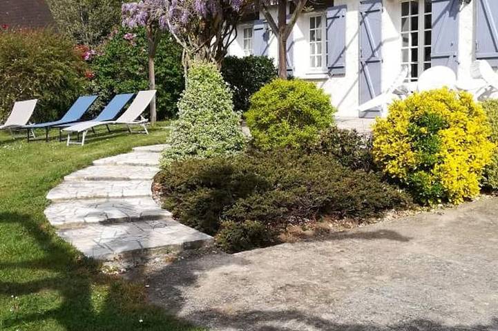 Gîte pour 10 personnes, avec jardin et terrasse à Oisly