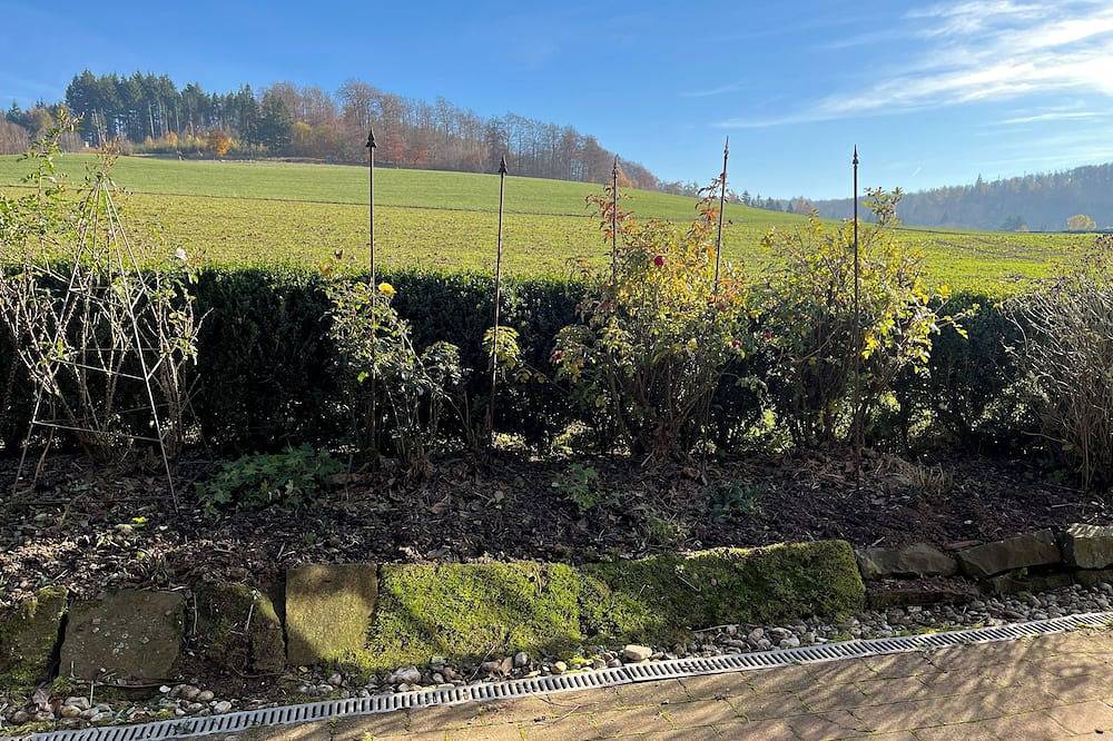 Ganze Wohnung, Gemütliche Ferienwohnung auf einem Aussiedlerhof in Bad Wildungen, Waldecker Land