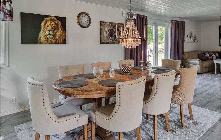 Ferienhaus für 6 Personen mit Terrasse in Lidköping, Vänern