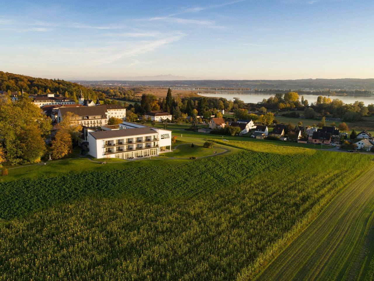 Hotel St. Elisabeth - Einzelzimmer mit Du/Wc Kategorie C in Allensbach, Untersee