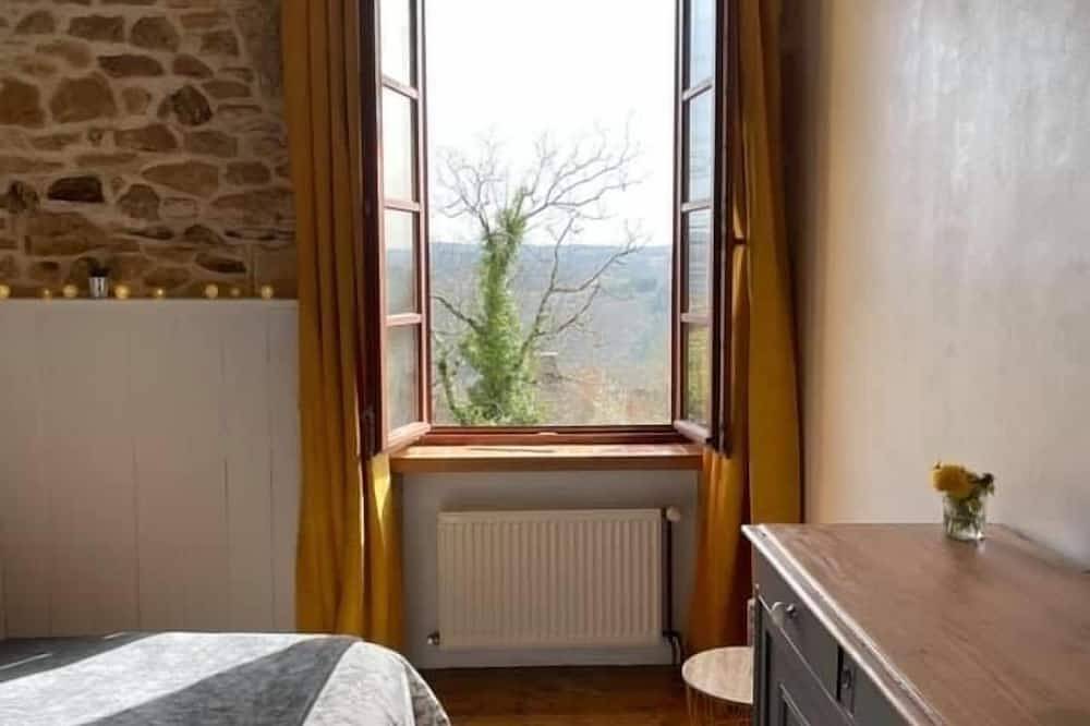 Holiday Home / Black Périgord / Pool in Saint-Julien-de-Lampon, Quercy