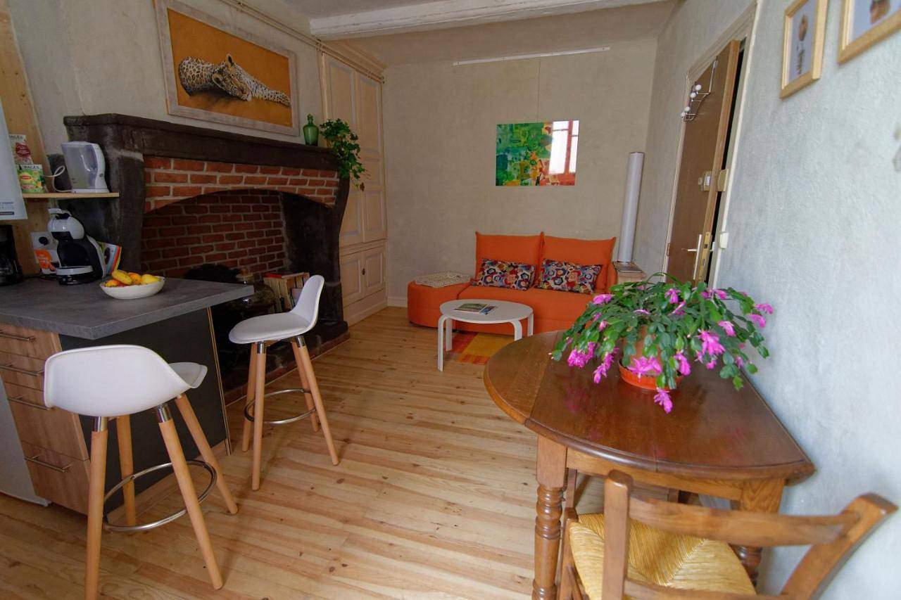 Appartement entier, One-Bedroom Apartment in Beaumont (Puy-de-Dôme), Parc naturel régional des Volcans d'Auvergne