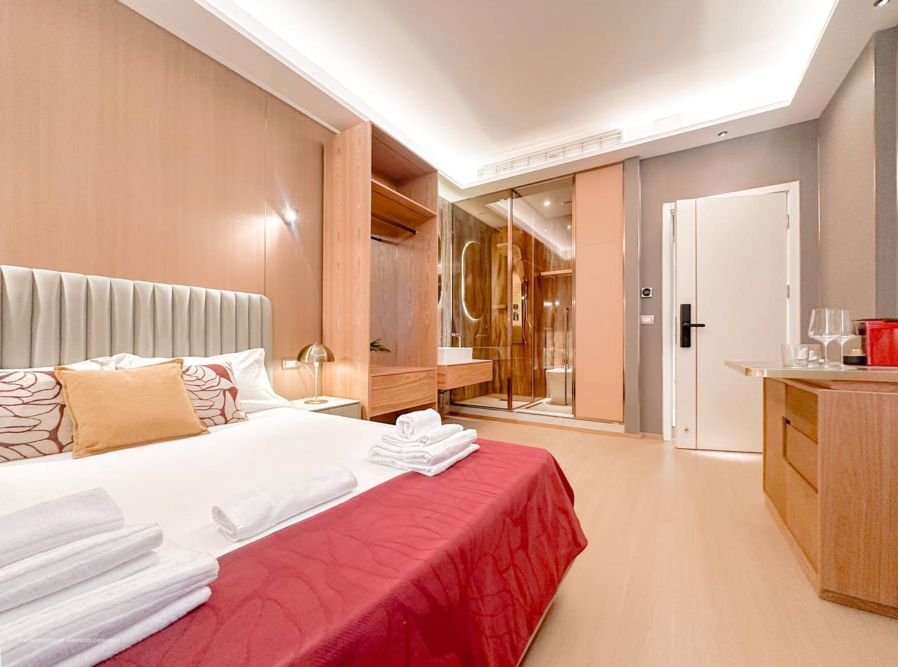 Galvani Luxury Suites - Classic Red room in Milano, Provincia di Milano
