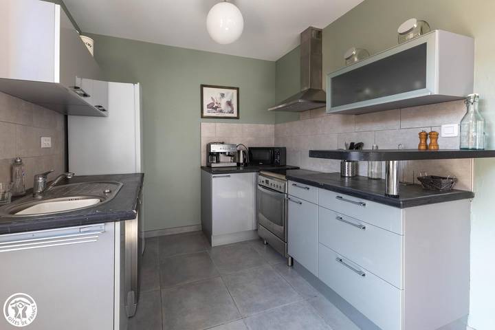 Gîte pour 6 personnes, avec jardin à Volvic - 3