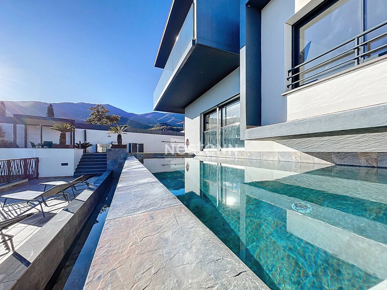 Contemporary villa with private infinity pool in Villelongue-dels-Monts, Céret en omgeving